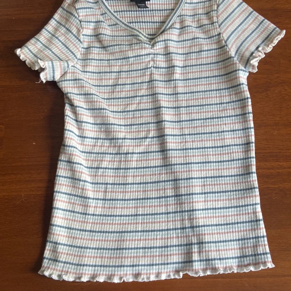 T-shirt - Picture 3 of 3